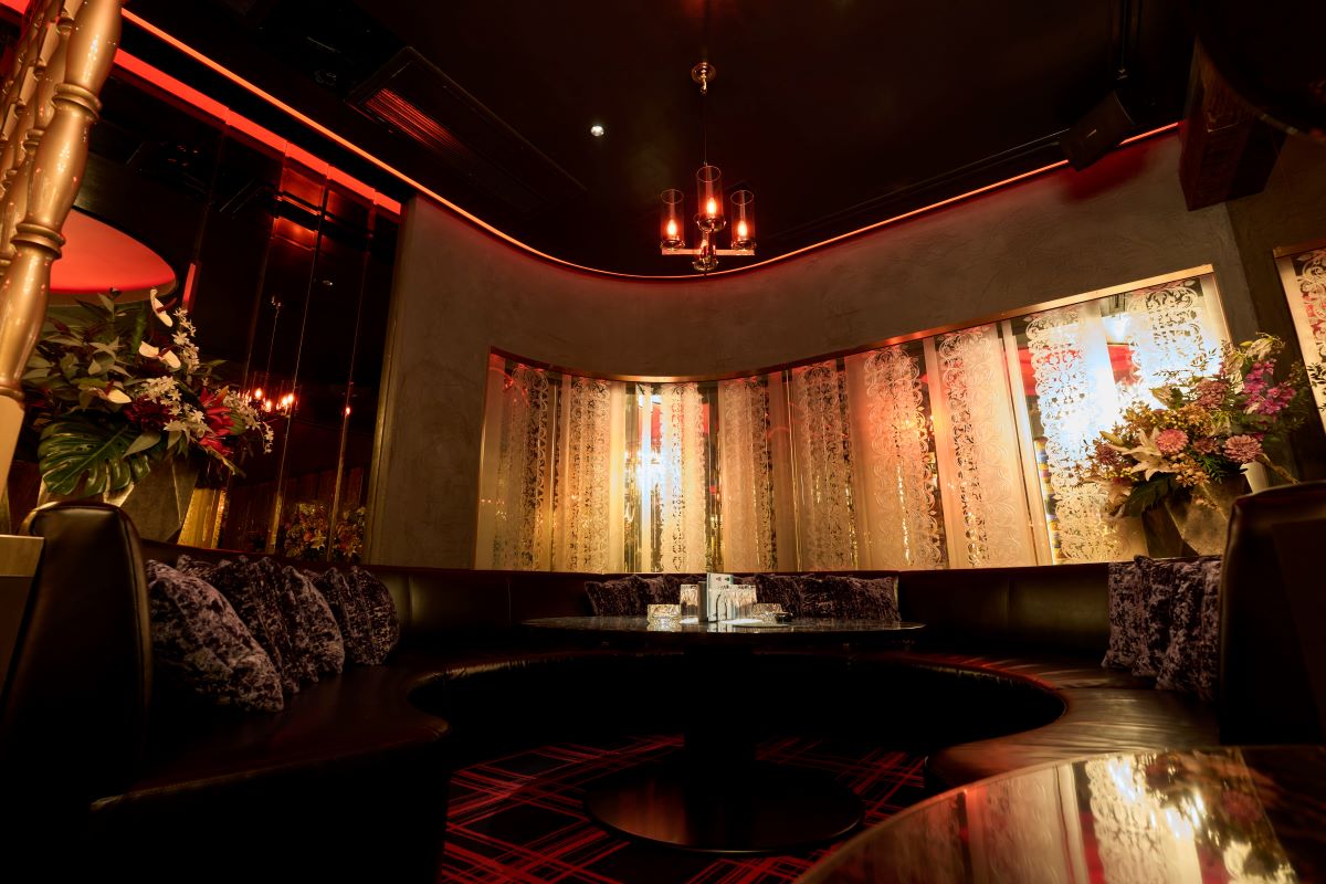 SEMI VIP ROOM 1